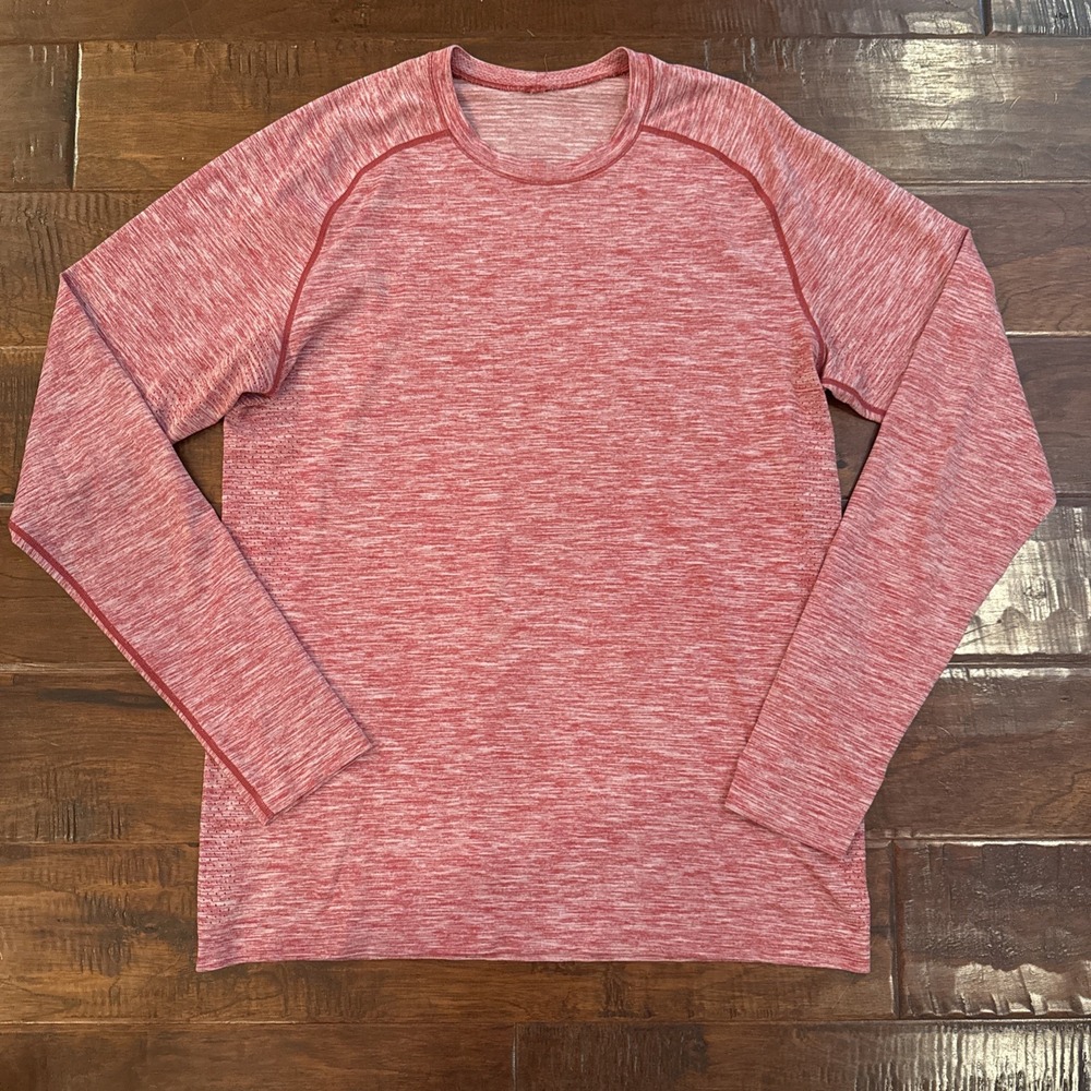 Lululemon Shirt Mens Medium Red/Pink Metal Vent Tech Gym Performance Stretch